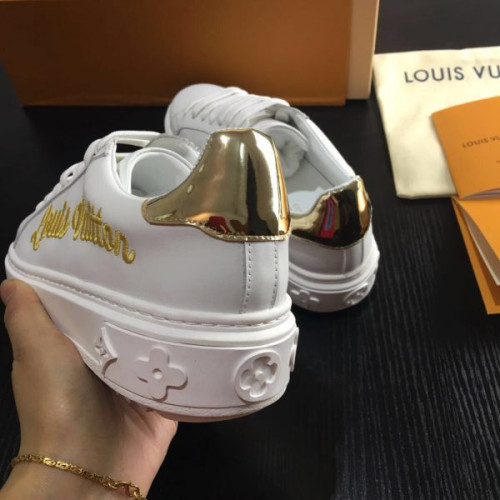 l0*is-V*t0n-sneakers-8