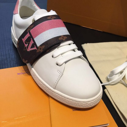 l0*is-V*t0n-sneakers-9