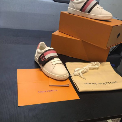 l0*is-V*t0n-sneakers-9