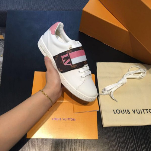 l0*is-V*t0n-sneakers-9