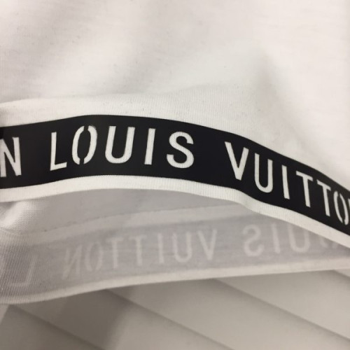 l0*is-V*t0n-t-shirt-27
