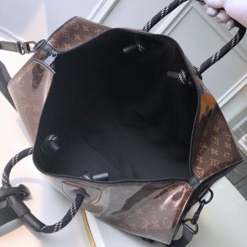 l0*is-V*t0n-travel-bag