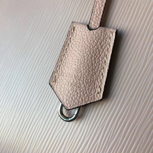 l0*is-V*t0n-twist-tote-2