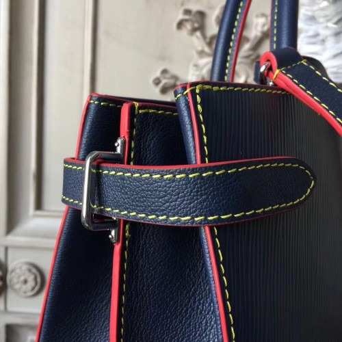 l0*is-V*t0n-twist-tote-3