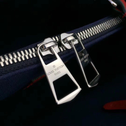 l0*is-V*t0n-twist-tote-4