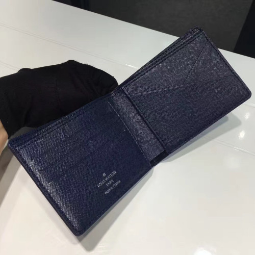 l0*is-V*t0n-wallet-13