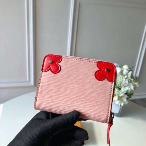 l0*is-V*t0n-wallet-14