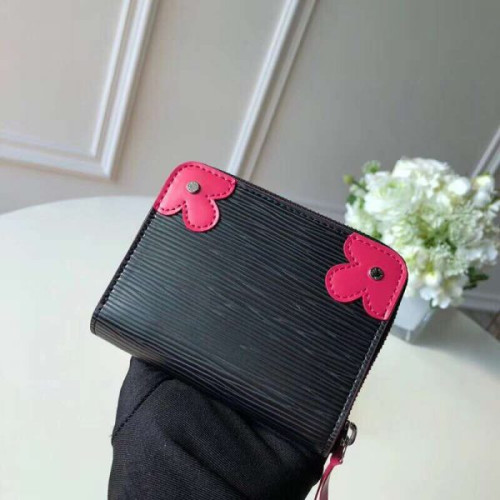 l0*is-V*t0n-wallet-15
