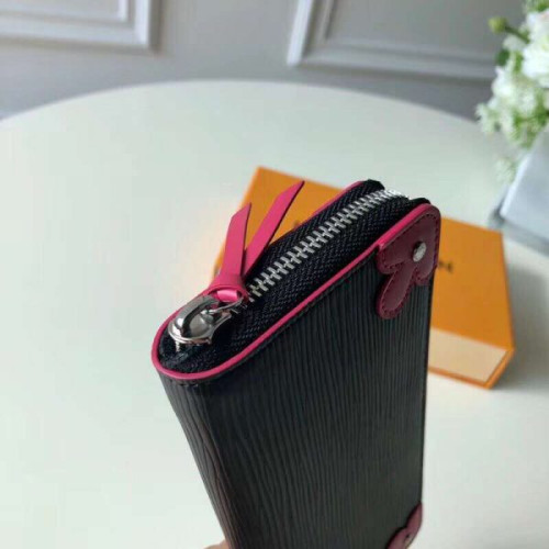 l0*is-V*t0n-wallet-18