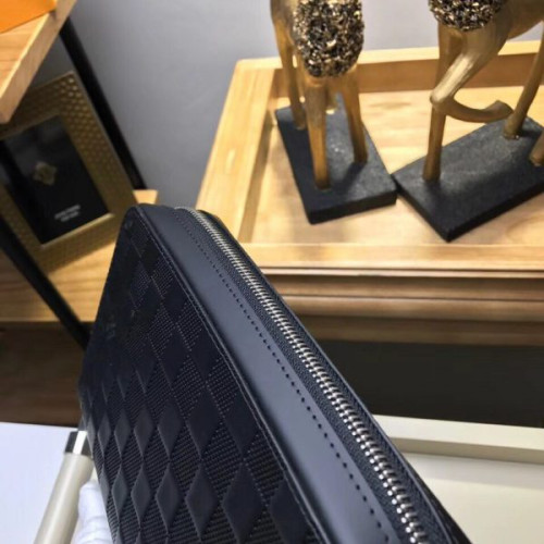 l0*is-V*t0n-wallet-19