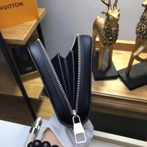 l0*is-V*t0n-wallet-19