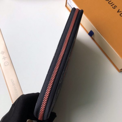 l0*is-V*t0n-wallet-24