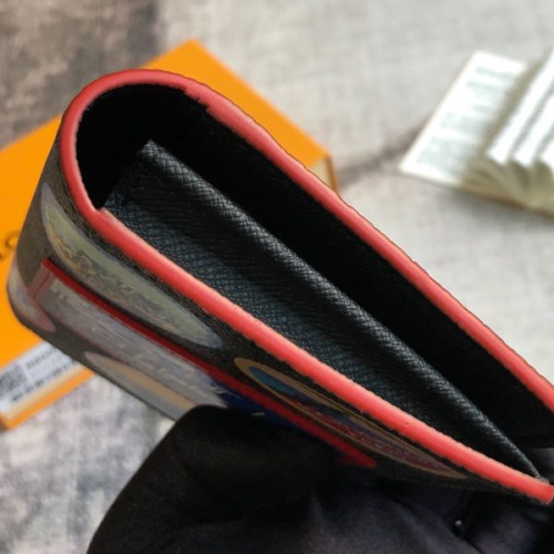 l0*is-V*t0n-wallet-32