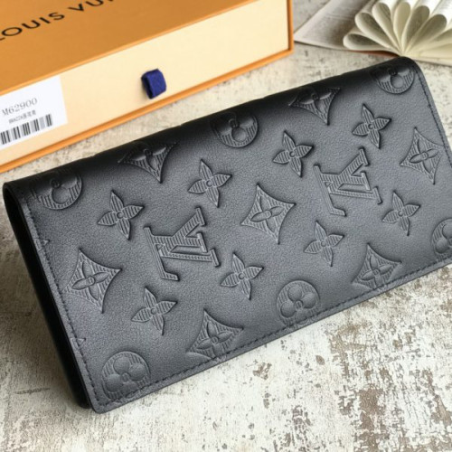 l0*is-V*t0n-wallet-35