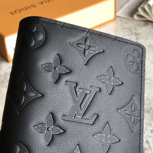 l0*is-V*t0n-wallet-35