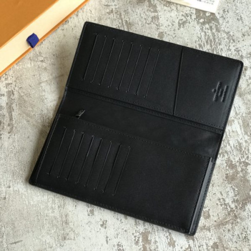 l0*is-V*t0n-wallet-35