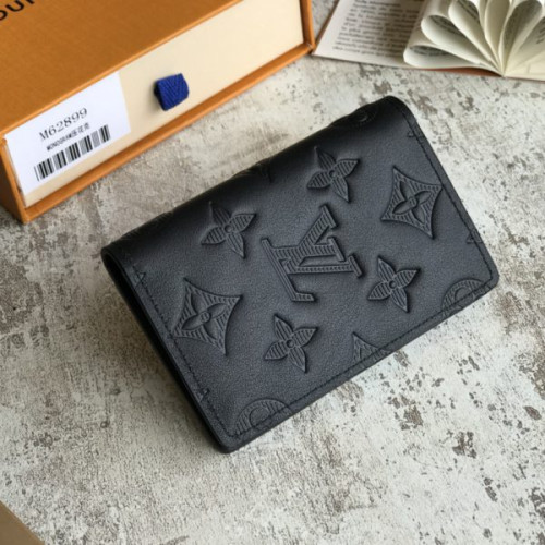 l0*is-V*t0n-wallet-38