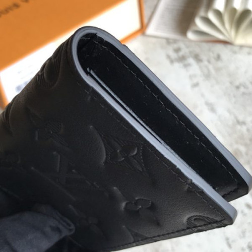 l0*is-V*t0n-wallet-38
