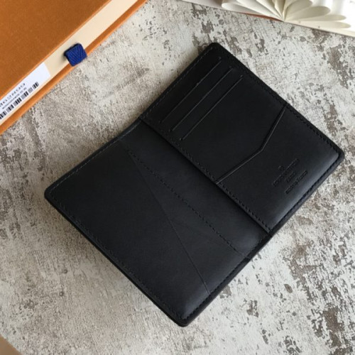 l0*is-V*t0n-wallet-38