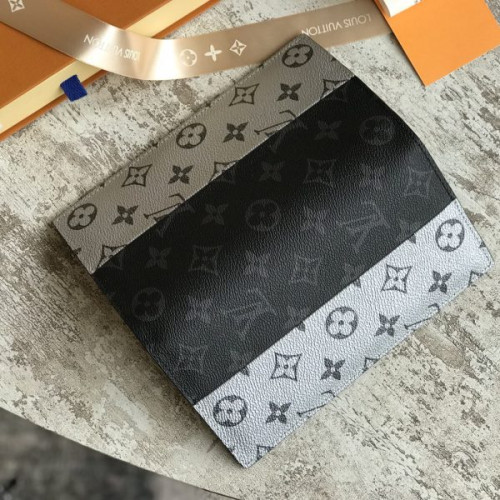 l0*is-V*t0n-wallet-47