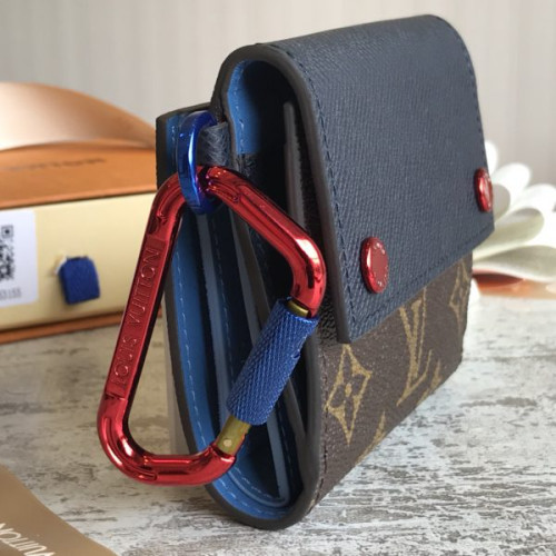 l0*is-V*t0n-wallet-56