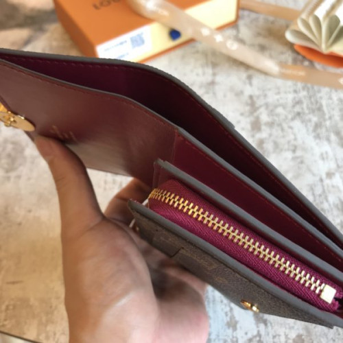 l0*is-V*t0n-wallet-58