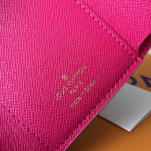 l0*is-V*t0n-wallet-5