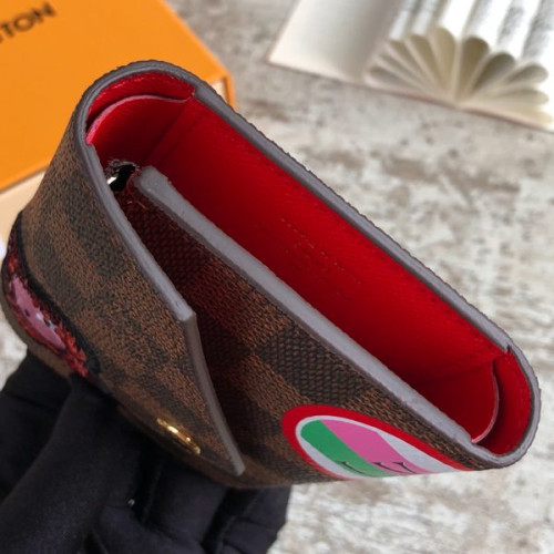 l0*is-V*t0n-wallet-61