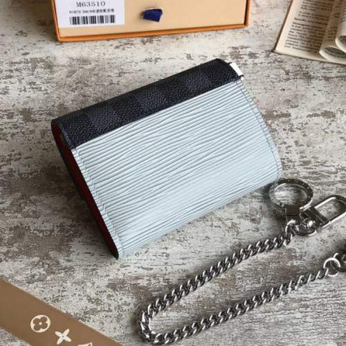 l0*is-V*t0n-wallet-62
