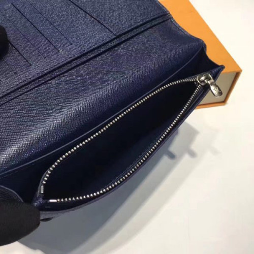 l0*is-V*t0n-wallet-63