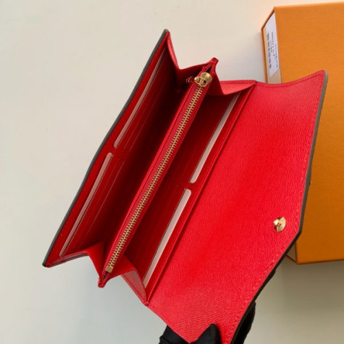 l0*is-V*t0n-wallet-65