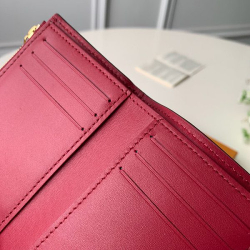 l0*is-V*t0n-wallet-68