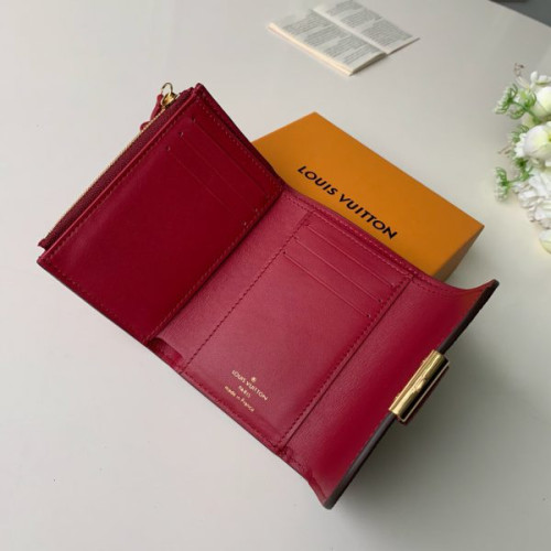 l0*is-V*t0n-wallet-68