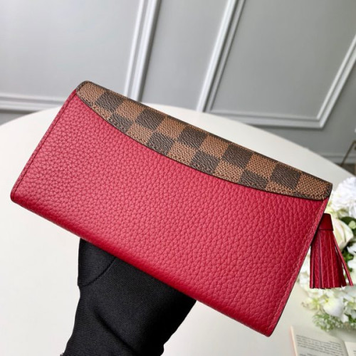 l0*is-V*t0n-wallet-69