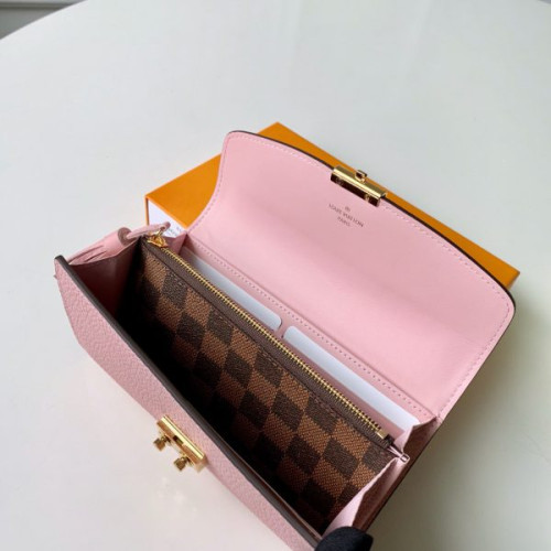l0*is-V*t0n-wallet-70