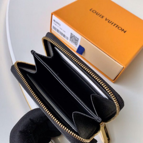 l0*is-V*t0n-wallet-80