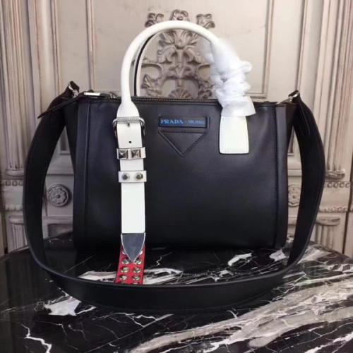 Pra*a-bag-120