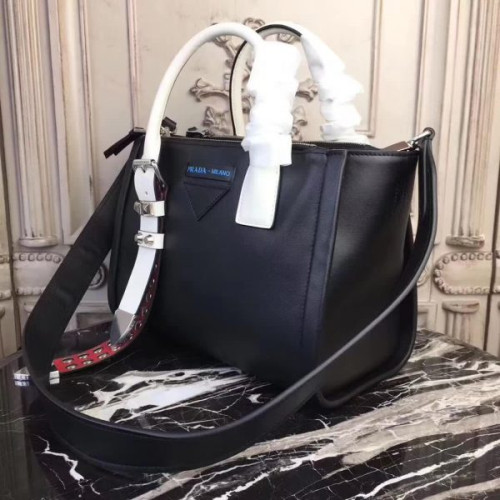Pra*a-bag-120