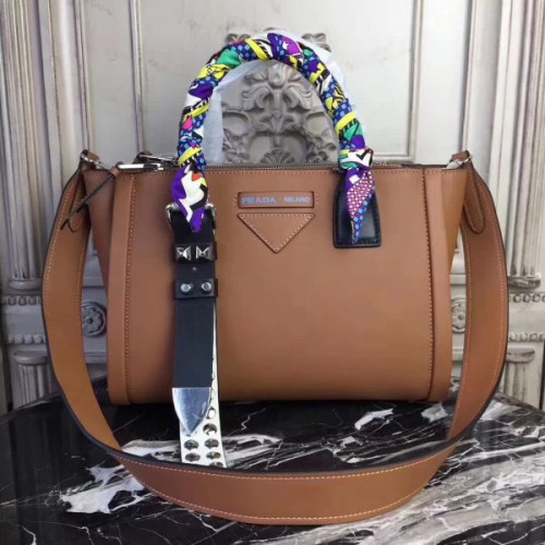 Pra*a-bag-123