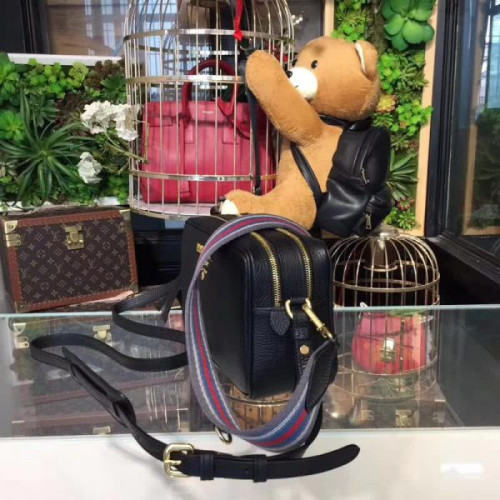 Pra*a-bag-126