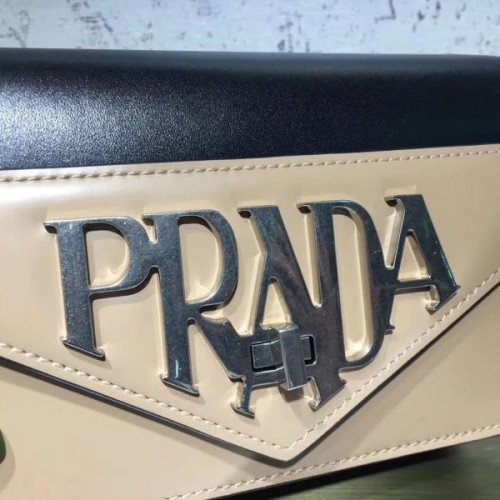Pra*a-bag-136