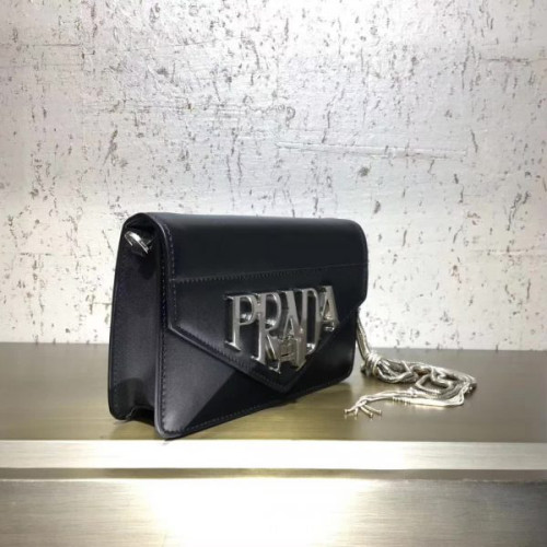 Pra*a-bag-138