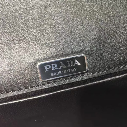 Pra*a-bag-138