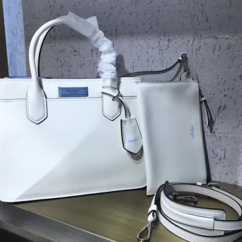 Pra*a-bag-13