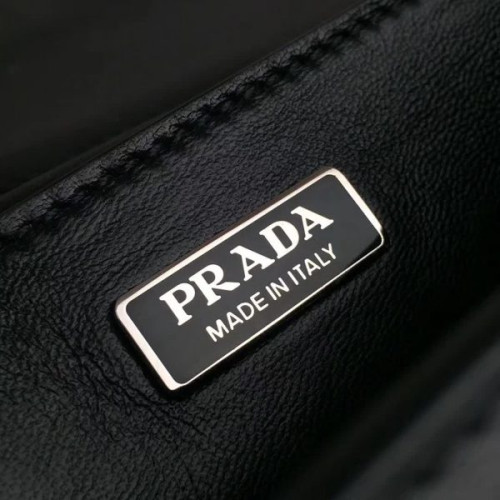 Pra*a-bag-145