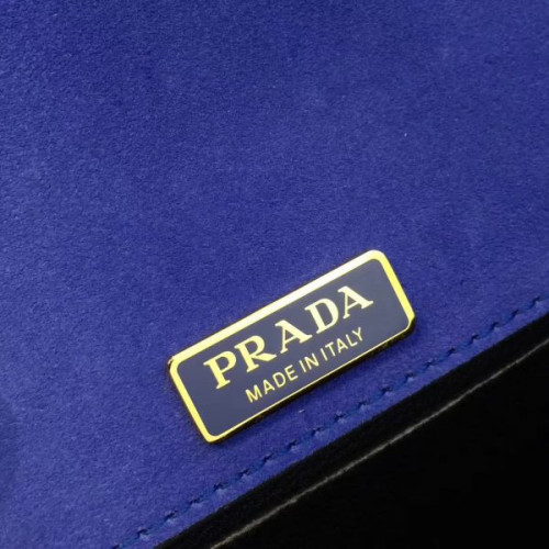 Pra*a-bag-149