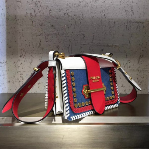 Pra*a-bag-155