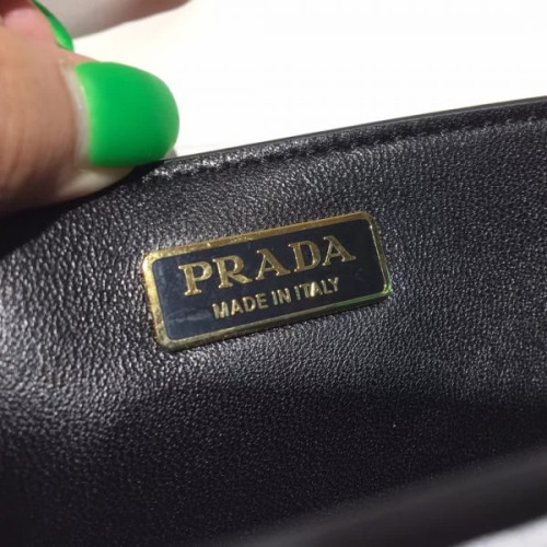 Pra*a-bag-155