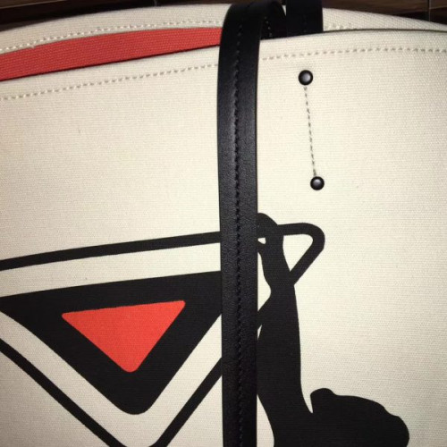 Pra*a-bag-156
