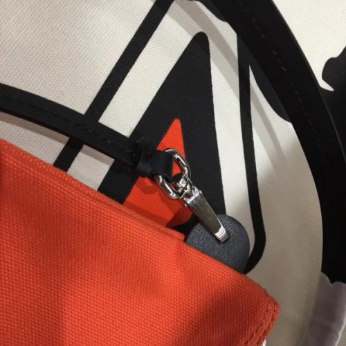 Pra*a-bag-156